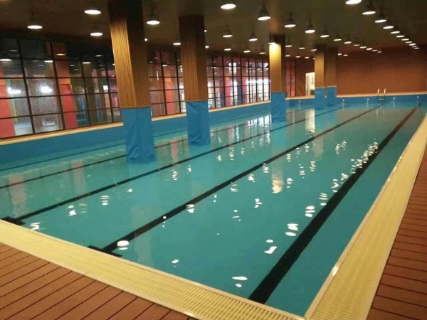 胶膜游泳池